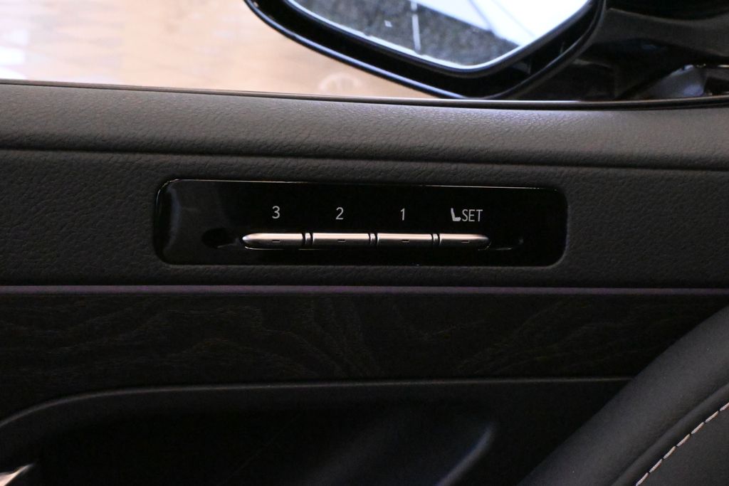 Thumbnail: 2025 Lexus LX - 25