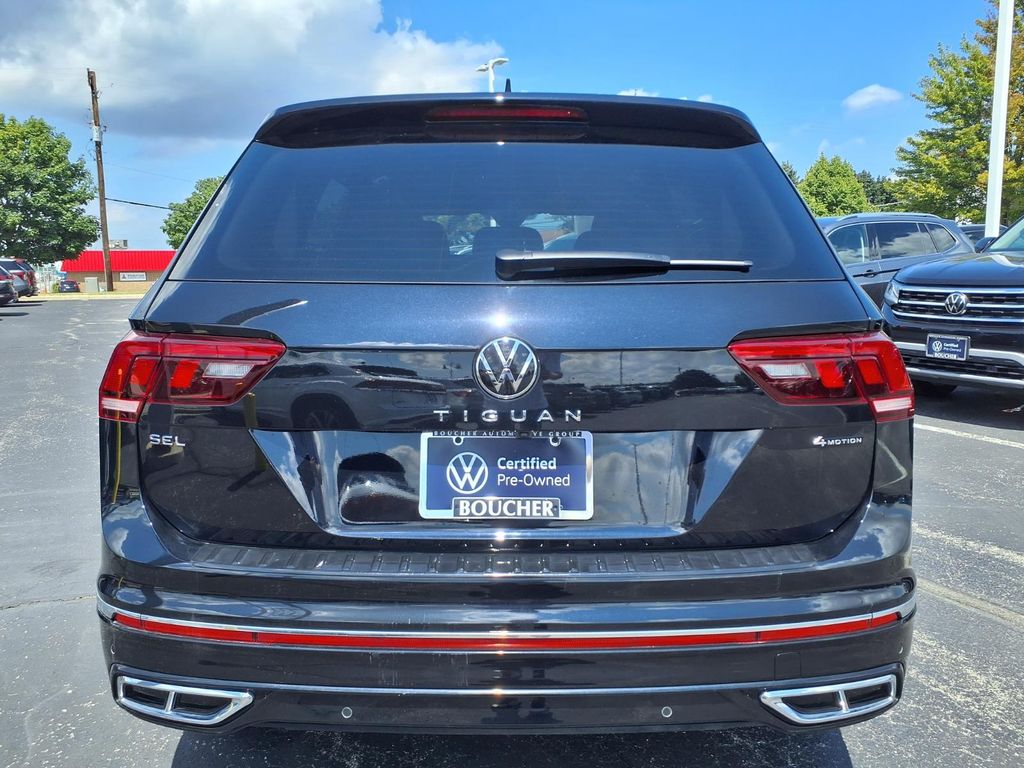 Certified Used 2024 Deep Black Pearl Volkswagen 2.0T SEL R-Line image 7