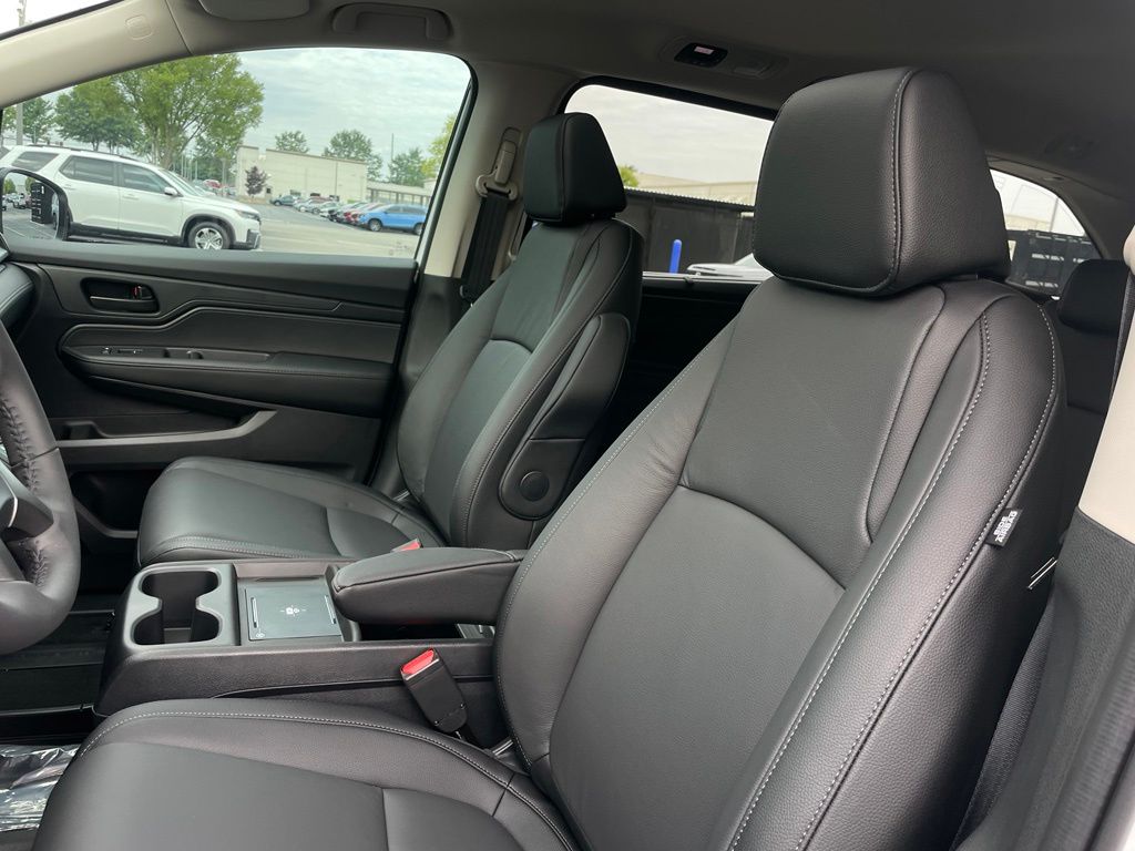 Thumbnail: 2026 Honda Odyssey - 25