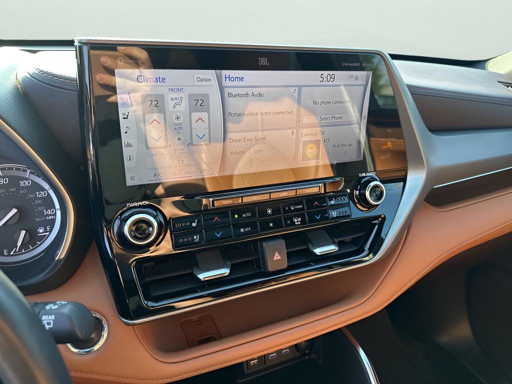 Used Car 2022 Toyota Highlander  Platinum For Sale Under $40,000 In Austin, Texas