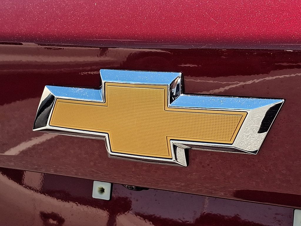 2025 Chevrolet Trax LT Red at South Hills Kia