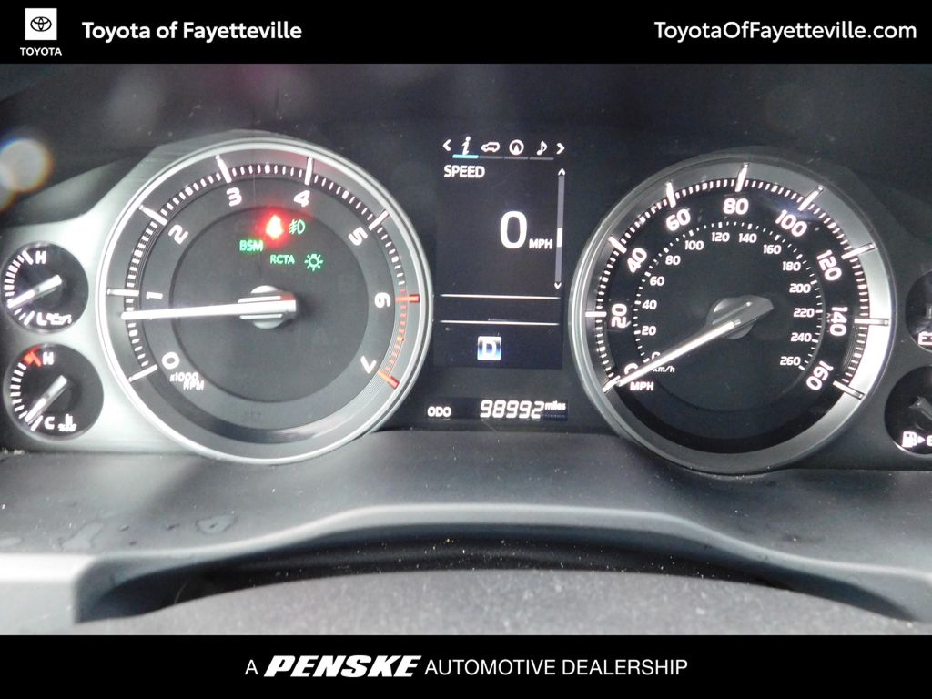 Thumbnail: 2017 Toyota Land Cruiser - 6