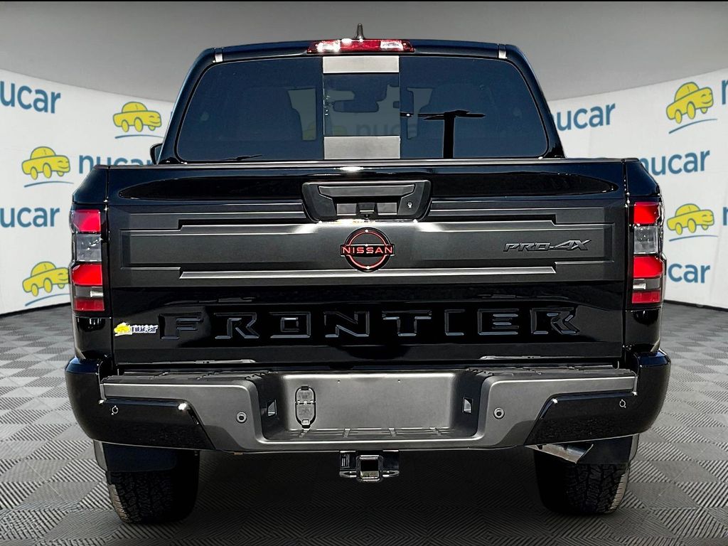 2026 Nissan Frontier — photo 5