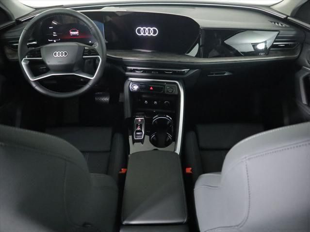 Thumbnail: 2025 Audi Q5 - 14