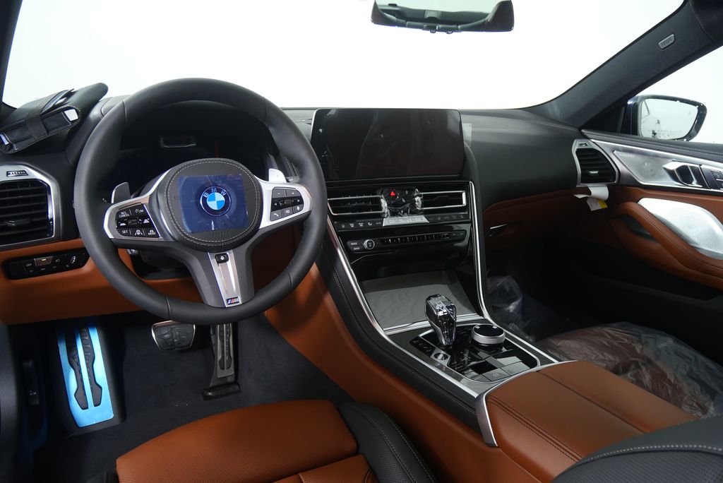 Thumbnail: 2026 BMW 8 Series - 21