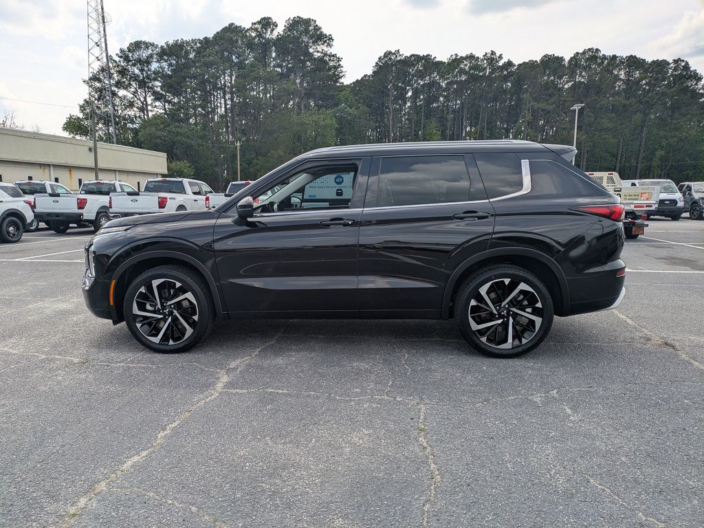 2022 Mitsubishi Outlander SEL Special Edition 2WD