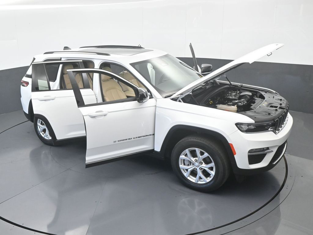 Used 2023 Bright White Clearcoat Jeep Limited image 74