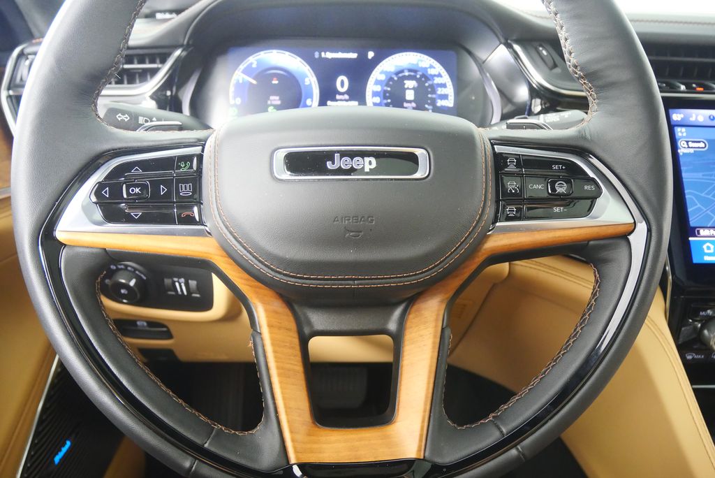 Thumbnail: 2025 Jeep Grand Cherokee - 23