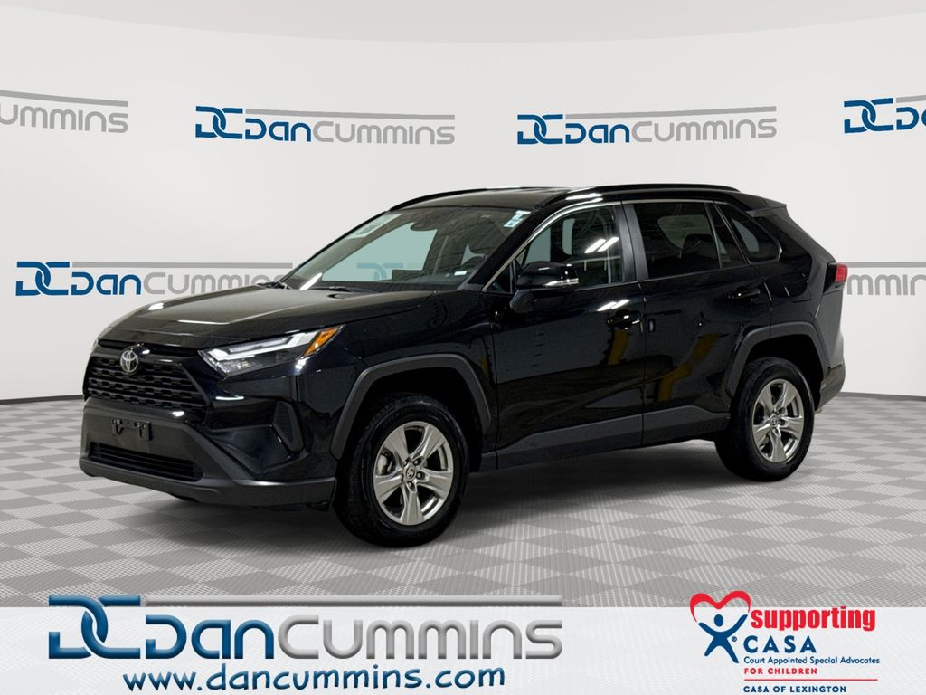 2024 Toyota RAV4 XLE FWD