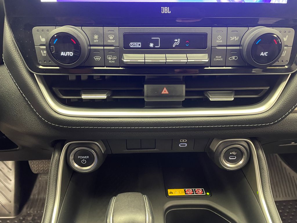 2024 Toyota Grand Highlander Limited 27
