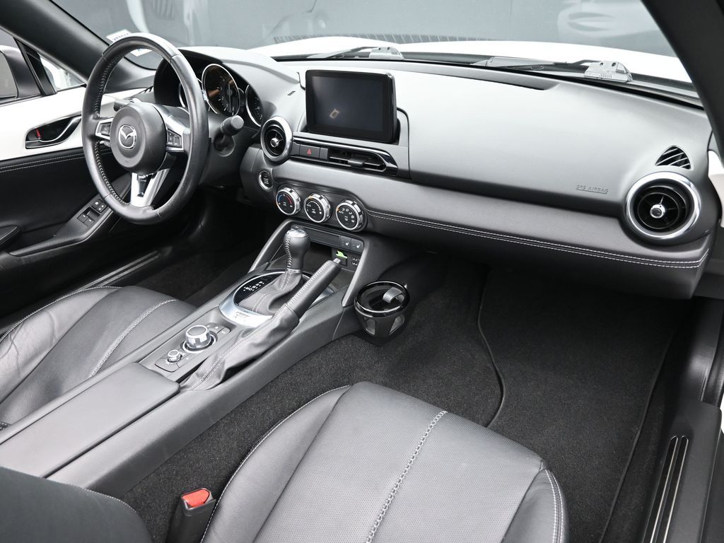 2022 Mazda MX-5 Miata RF Grand Touring