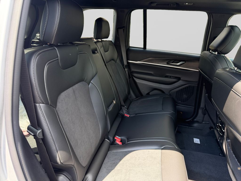 2026 Jeep Grand Cherokee Altitude Silver at Spitzer Acura