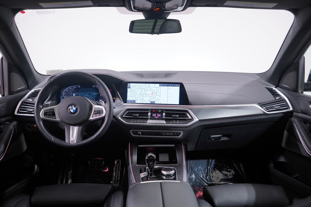 Thumbnail: 2023 BMW X5 - 10