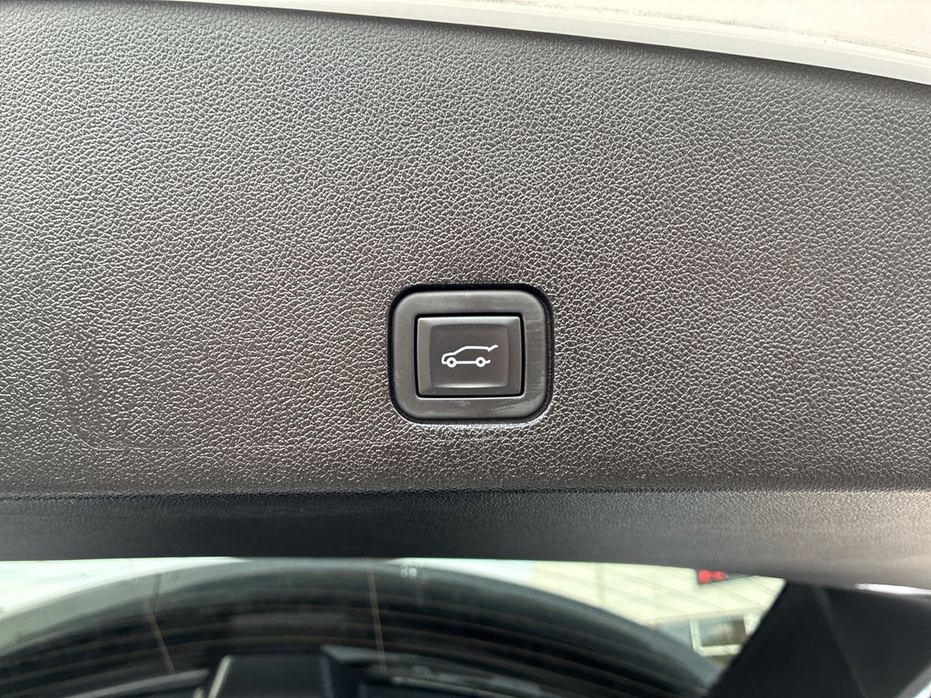 2024 Cadillac XT6 Luxury White at Carlisle Cadillac Buick GMC