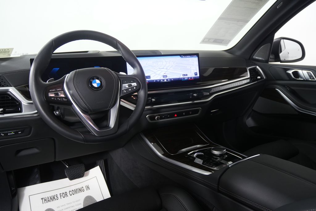 Thumbnail: 2026 BMW X5 - 18