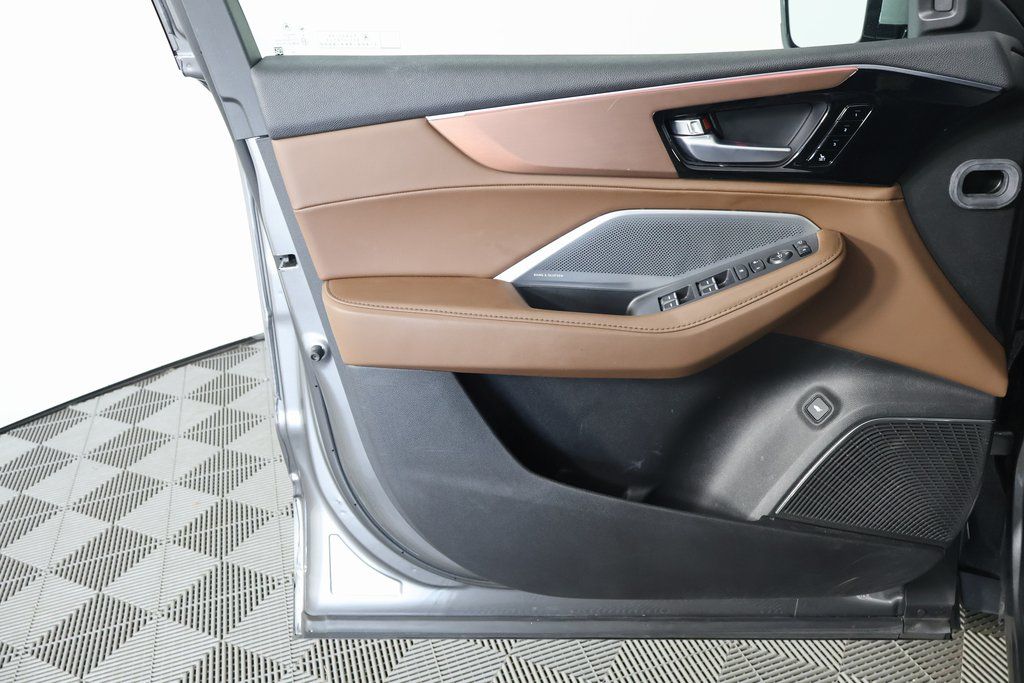 Thumbnail: 2025 Acura MDX - 12
