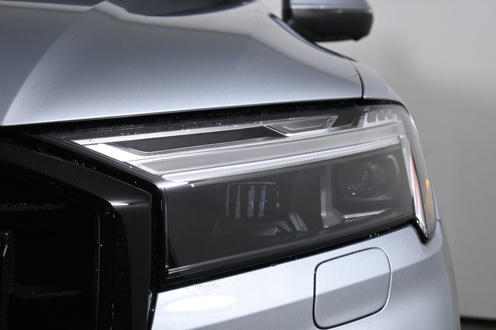 Thumbnail: 2026 Audi Q7 - 11