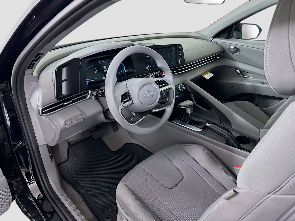 Thumbnail: 2026 Hyundai Elantra - 9