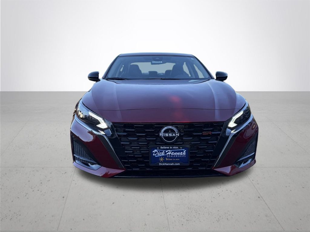 2025 Nissan Altima 2.5 SR