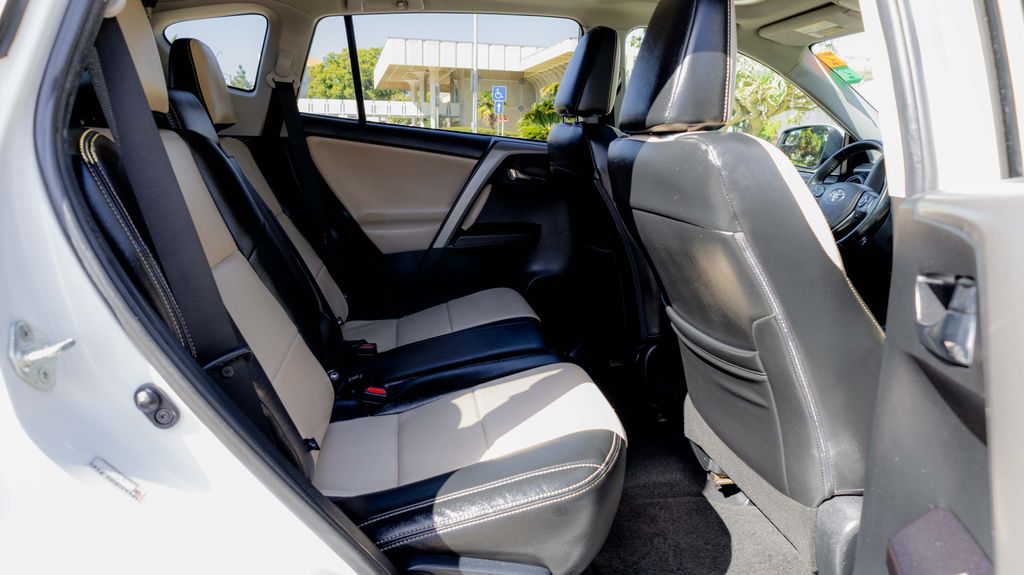 Used 2018 Toyota RAV4 XLE 4D Sport Utility