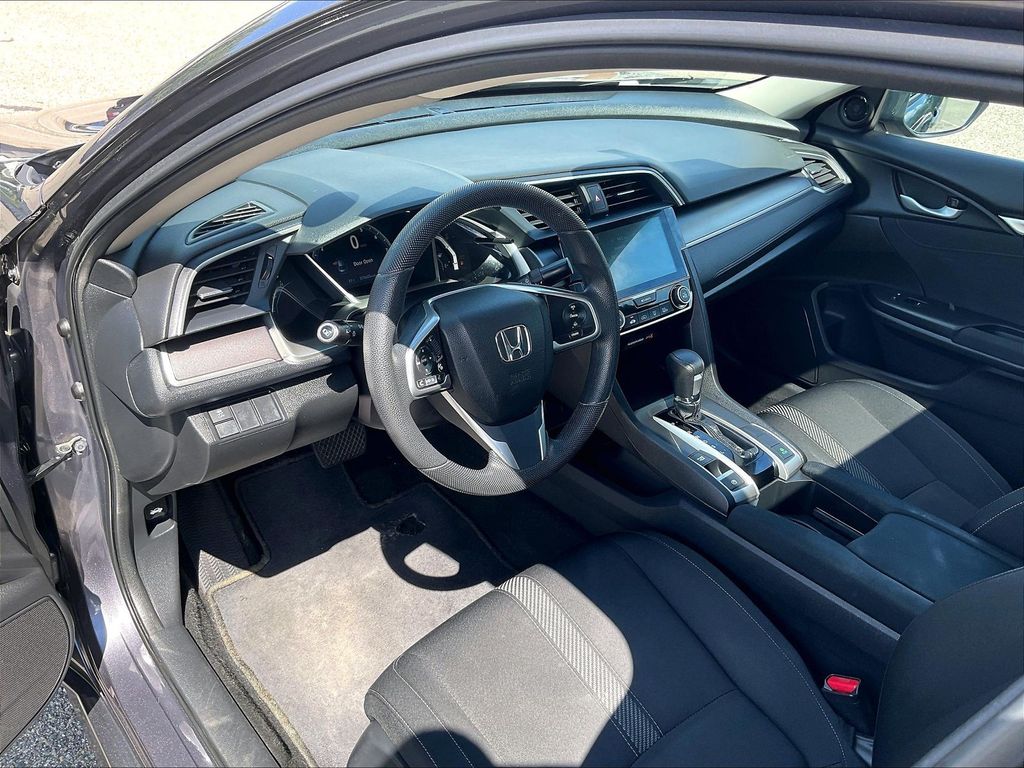 2016 Honda Civic — photo 8