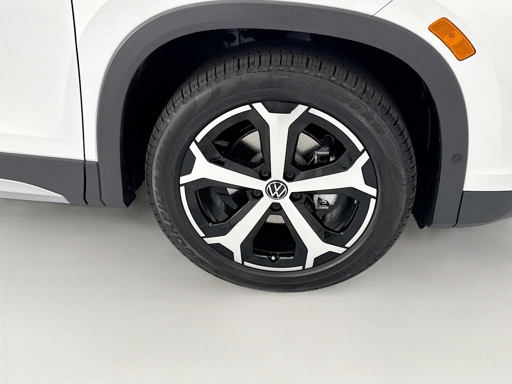 Thumbnail: 2026 Volkswagen Tiguan - 30