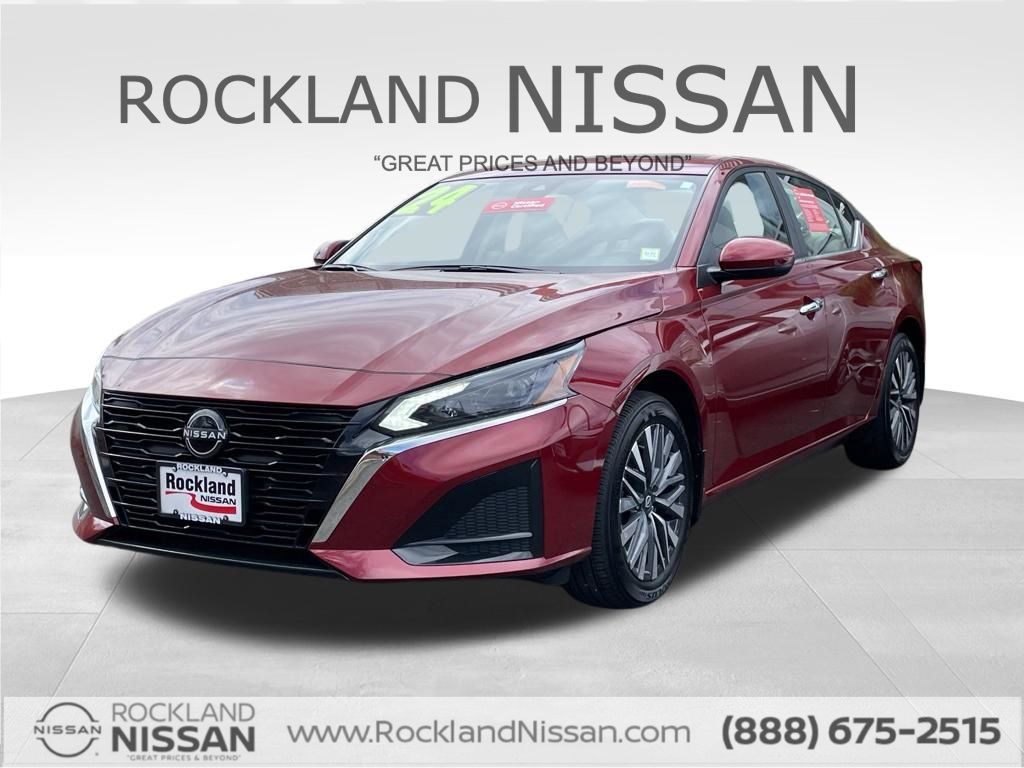 Red (Scarlet Ember) 2024 Nissan Altima 2.5 SV AWD Sedan All-Wheel Drive Continuously Variable Transmission