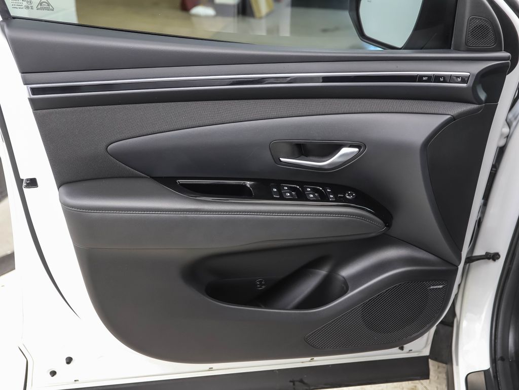 Thumbnail: 2023 Hyundai Tucson - 9