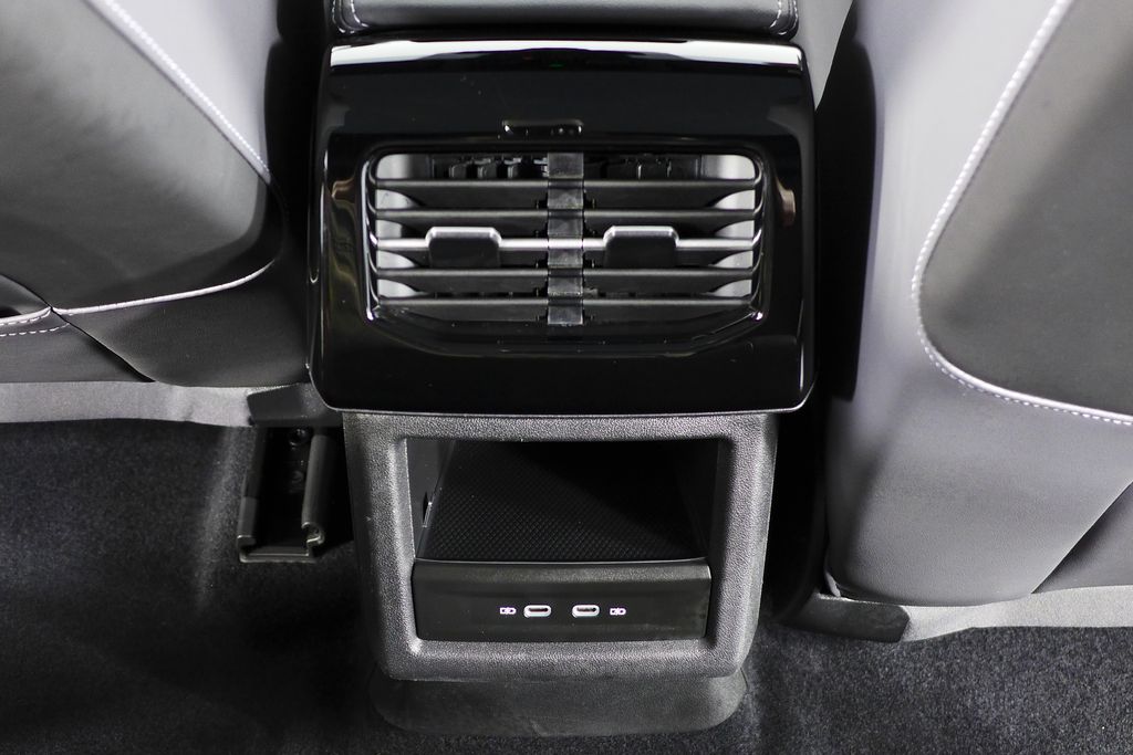 Thumbnail: 2023 Volkswagen ID.4 - 24