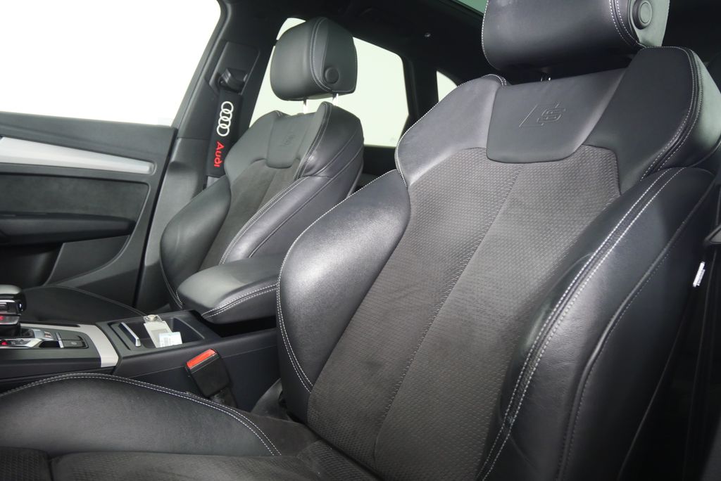 Thumbnail: 2018 Audi SQ5 - 10