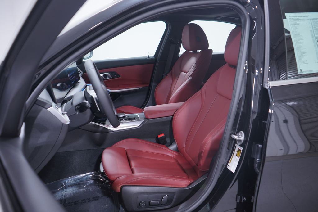 Thumbnail: 2026 BMW 3 Series - 7