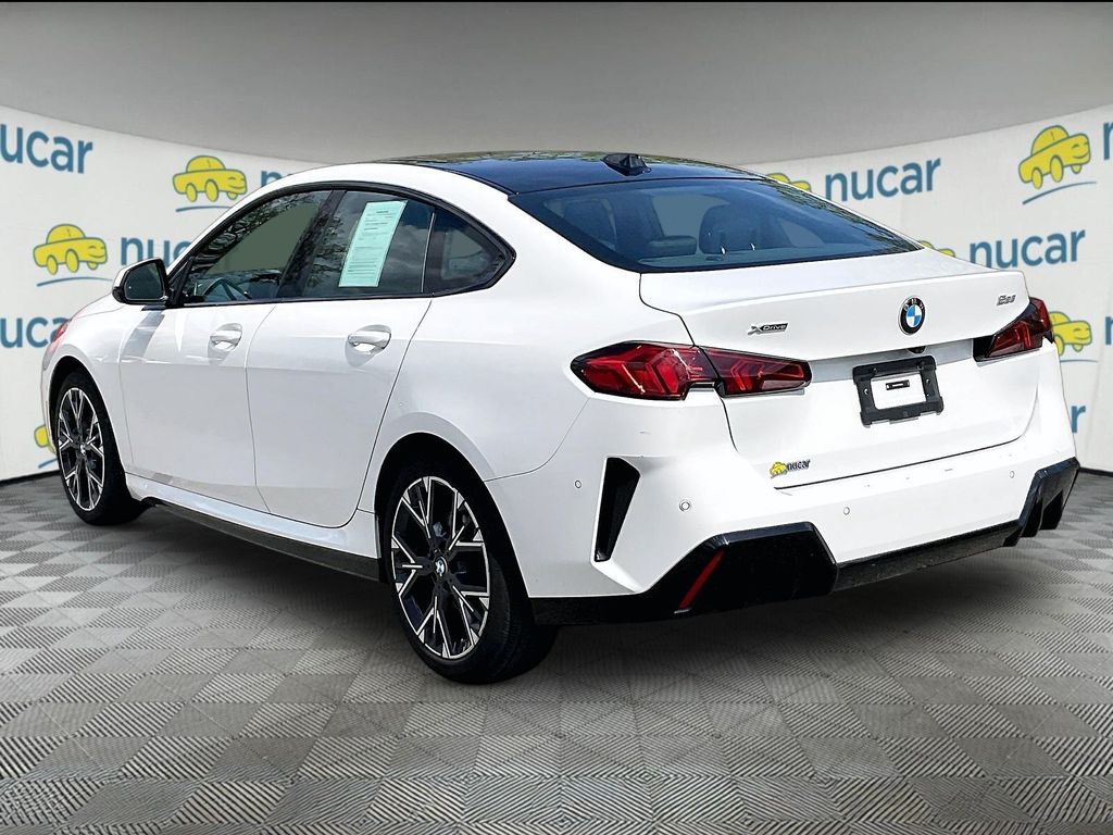 2025 BMW 2 Series — photo 4