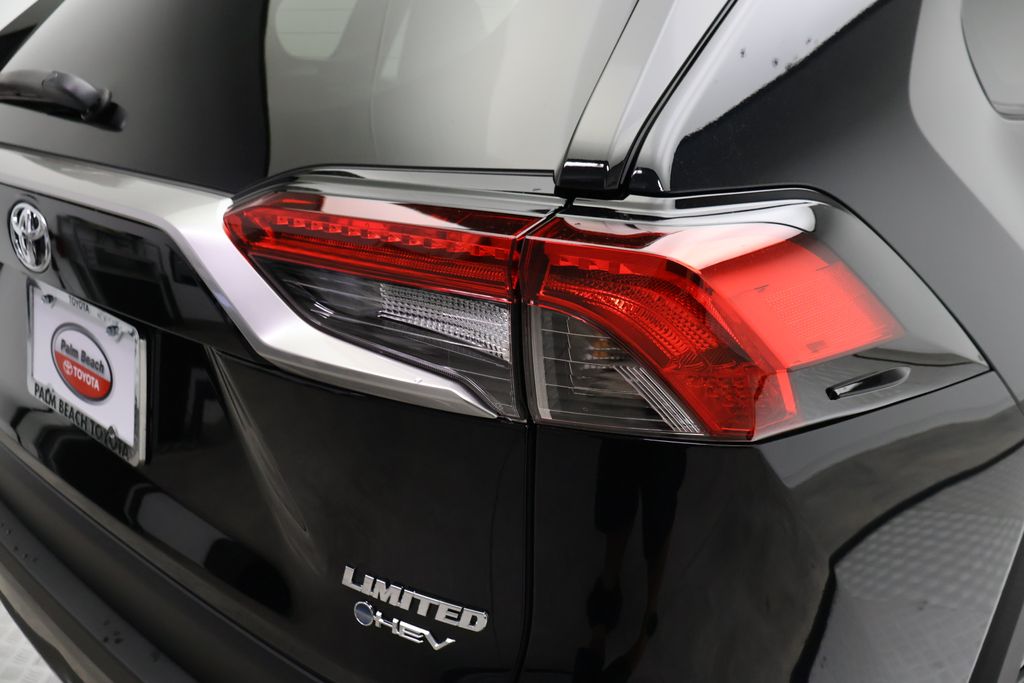 Thumbnail: 2025 Toyota RAV4 - 9