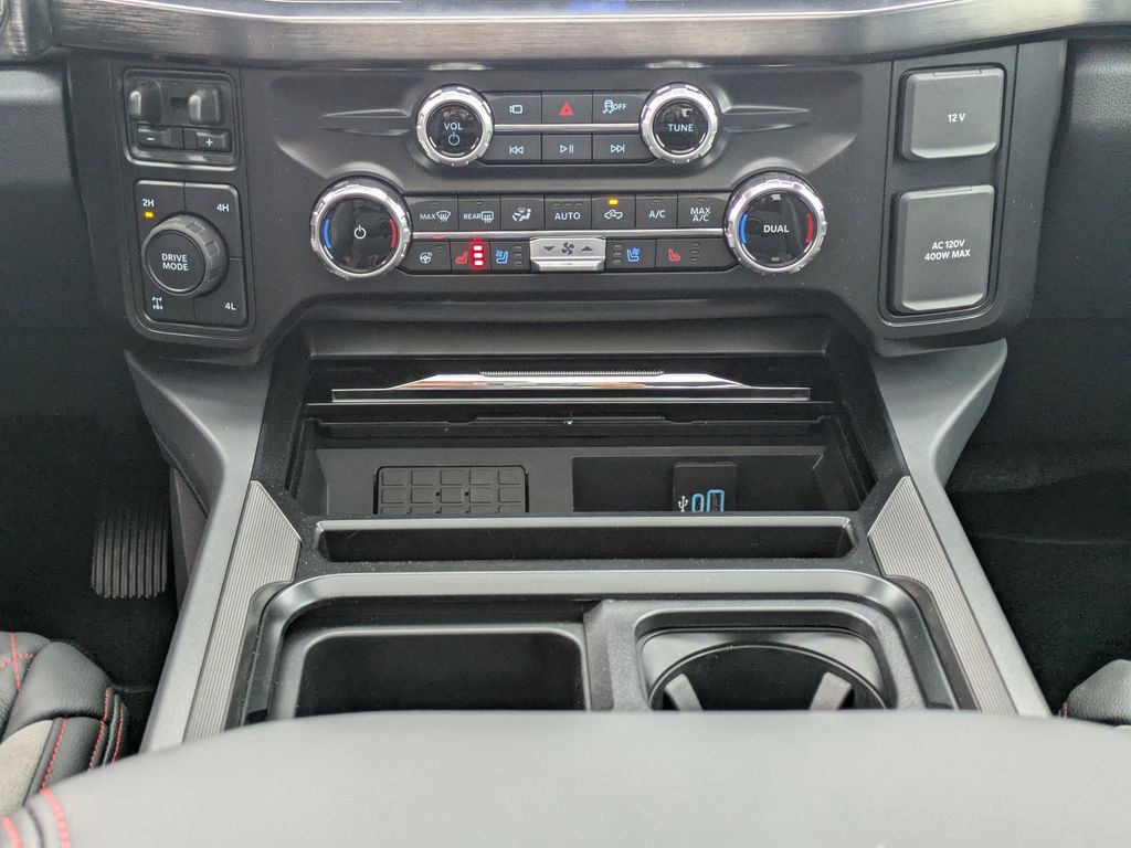 2026 Ford F-250 Super Duty Black Widow