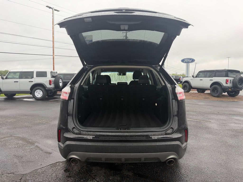 2019 Ford Edge SEL Black at South Hills CDJR