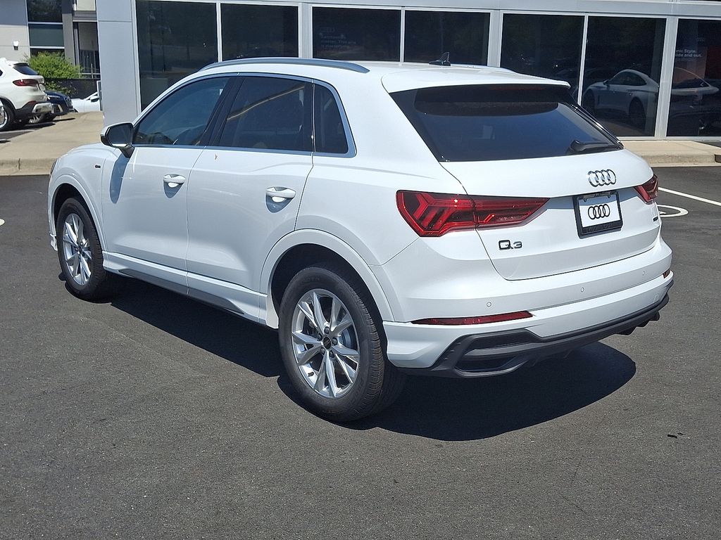 2025 Audi Q3  4