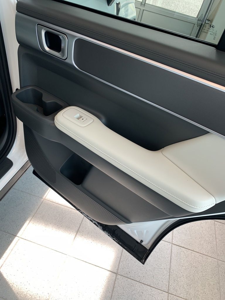 New 2026 White Hyundai SEL image 16