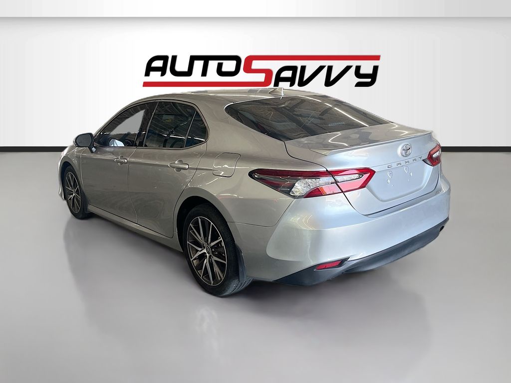 Used 2023 Silver Toyota XLE image 5