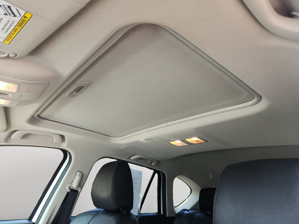 Used 2016 White Mazda Grand Touring image 12