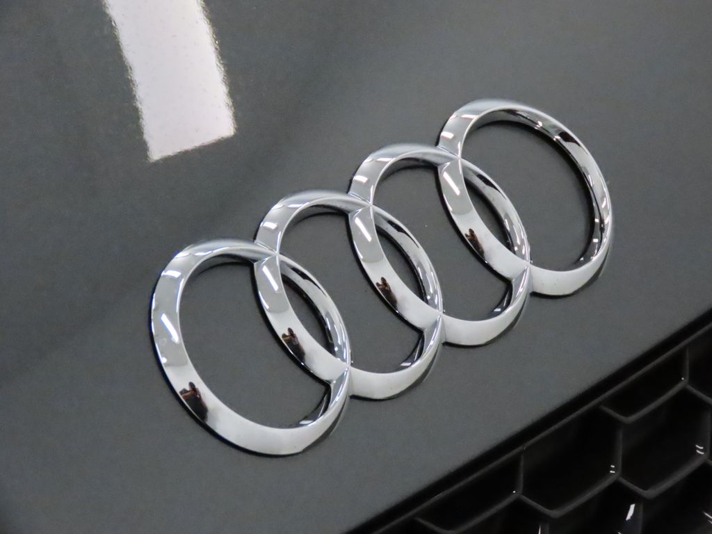 Thumbnail: 2018 Audi R8 - 14