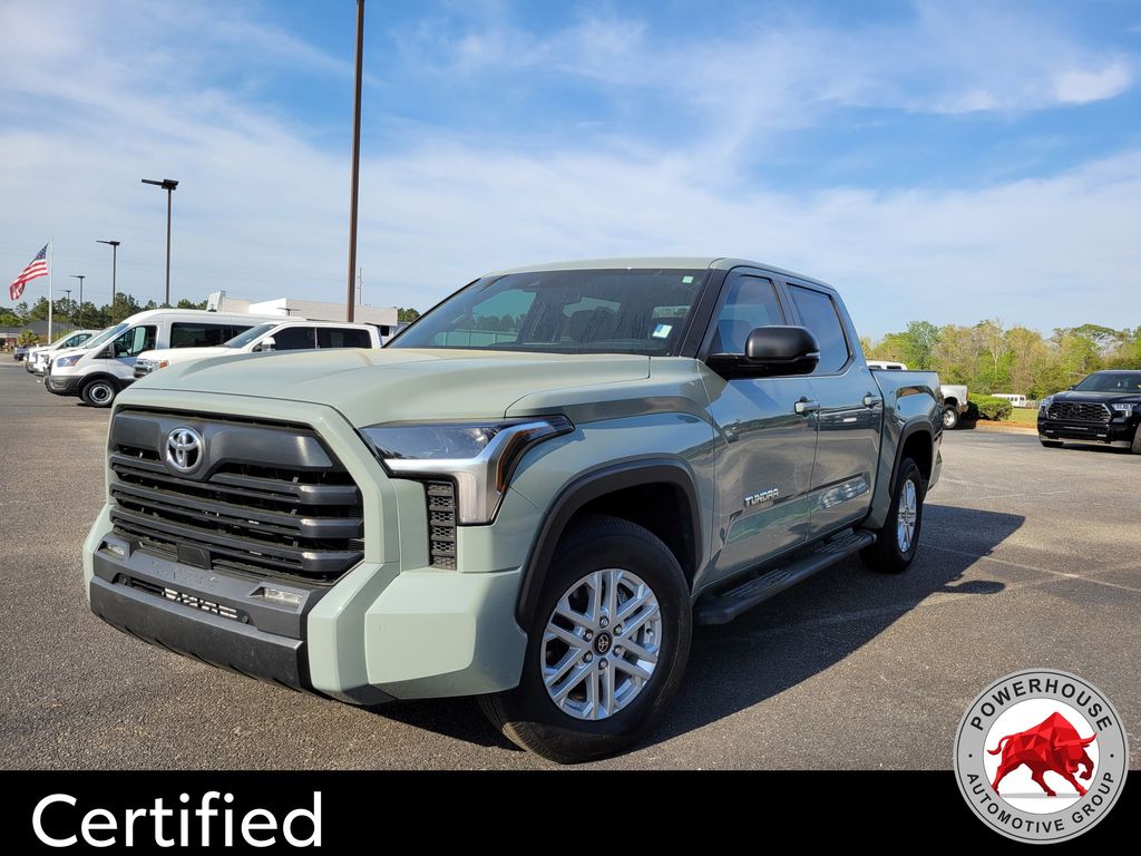 2025 Toyota Tundra SR5 CrewMax Cab RWD