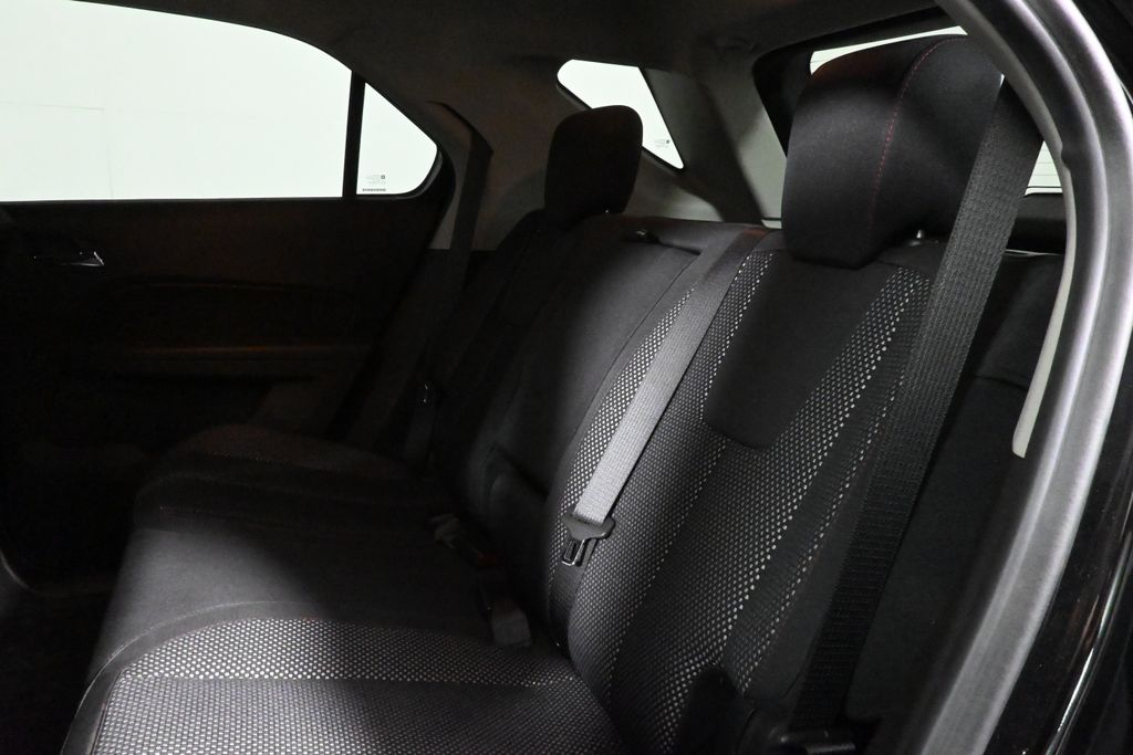 Thumbnail: 2017 Chevrolet Equinox - 6