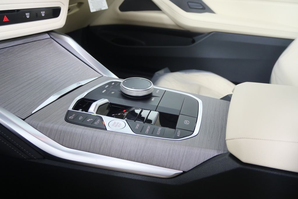 Thumbnail: 2026 BMW 4 Series - 18