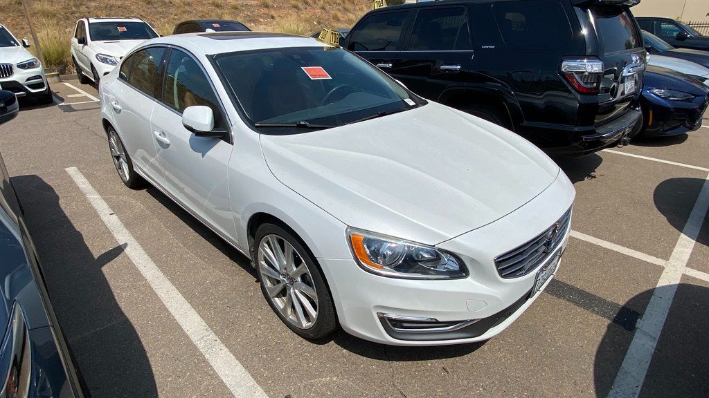 Thumbnail: 2017 Volvo S60 - 2