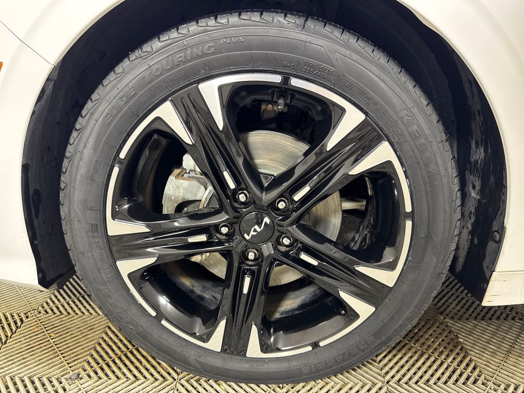 Certified Used 2023 White Kia GT-Line image 13