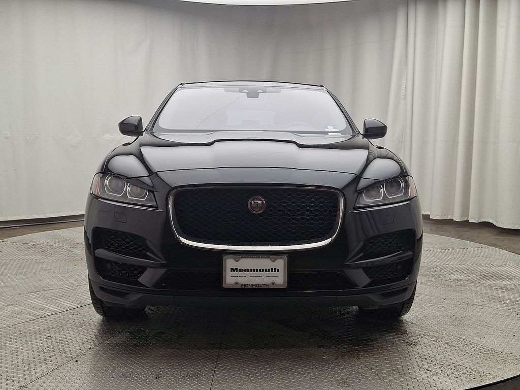 Thumbnail: 2020 Jaguar F-Pace - 2