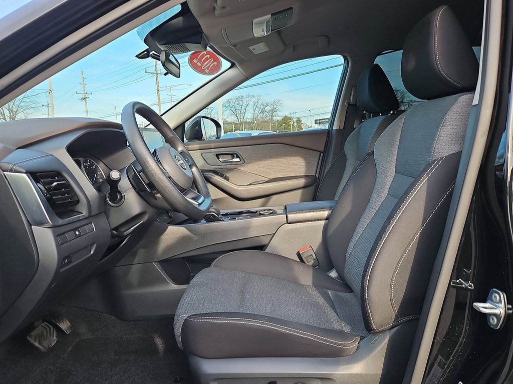 Thumbnail: 2022 Nissan Rogue - 14