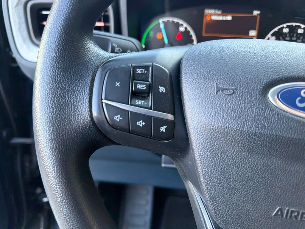 Certified Used 2022 Blue Ford XLT image 18