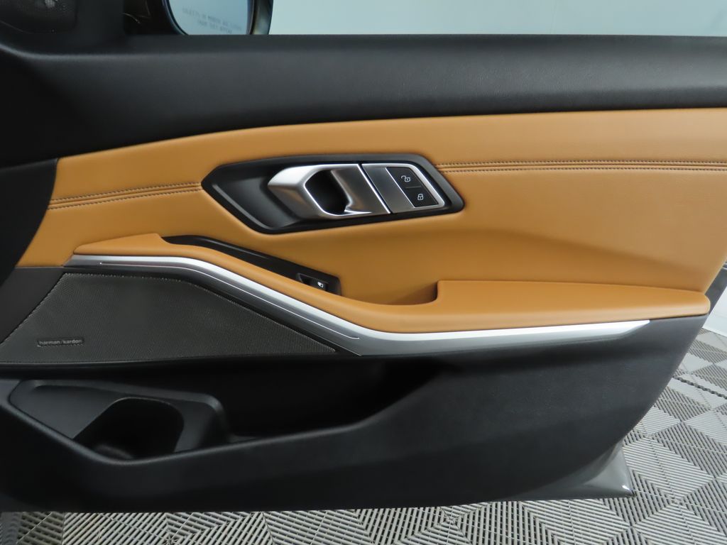 Thumbnail: 2020 BMW 3 Series - 26