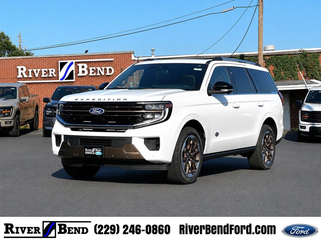Star White Metallic 2027 Ford Expedition SUV / Crossover 4X2 Automatic